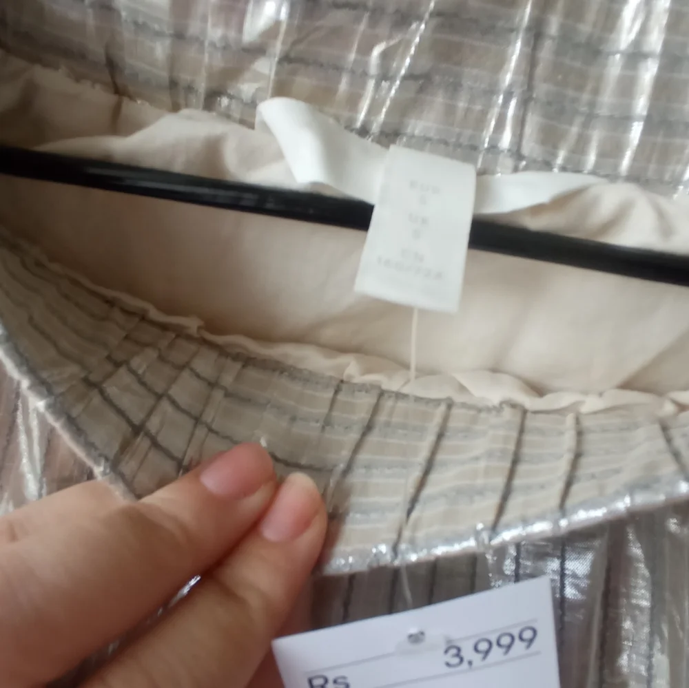 H&M Striped Silver Skirt - Picture 9 of 16